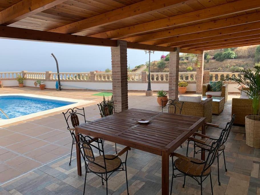 Villa Calabasas Almunecar Exterior photo